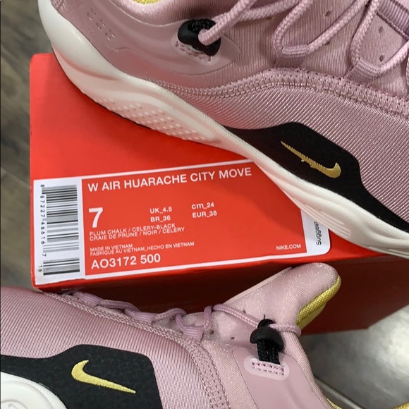 NIKE WMNS AIR HUARACHE CITY MOVE - Picture 16 of 16